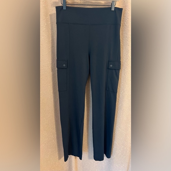 Athleta Black High Rise Straight Leg Cargo Pant - Picture 2 of 4